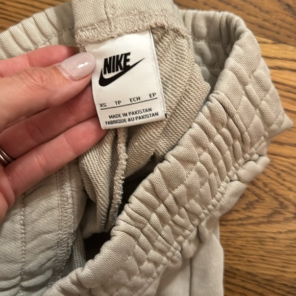 Nike Barry’s Sweatpants - Picture 3 of 3